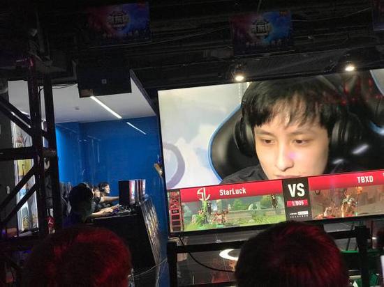 T1战胜KT夺冠 Faker第六冠为LPL带来启示